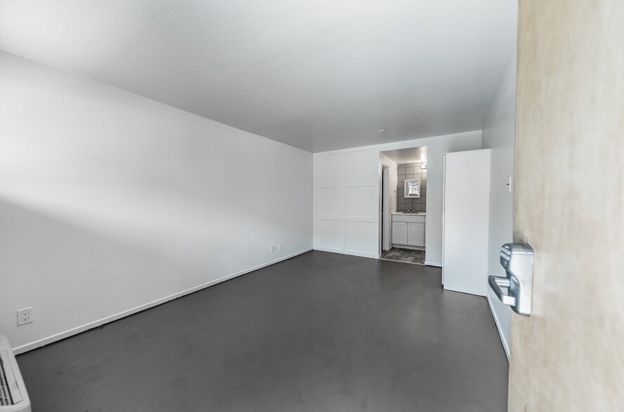 More Photos Of 500 University Way, Reno Apartments For Sale