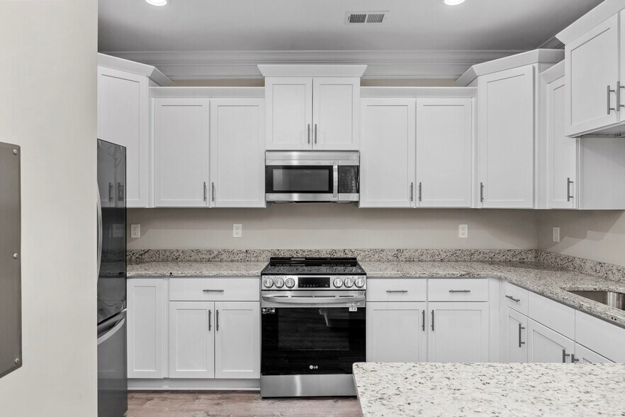 More Photos Of 627 Bonaventure Drive, Myrtle Beach Apartments For Sale