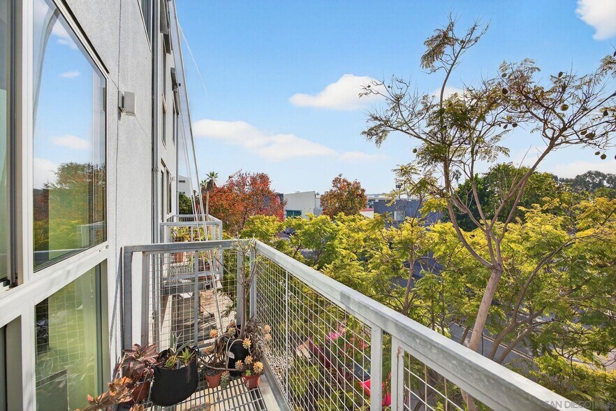 More Photos Of 1712 National Ave, San Diego Flex For Sale