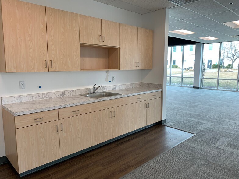 More Photos Of 12159 S Business Park Dr, Draper Unknown For Lease