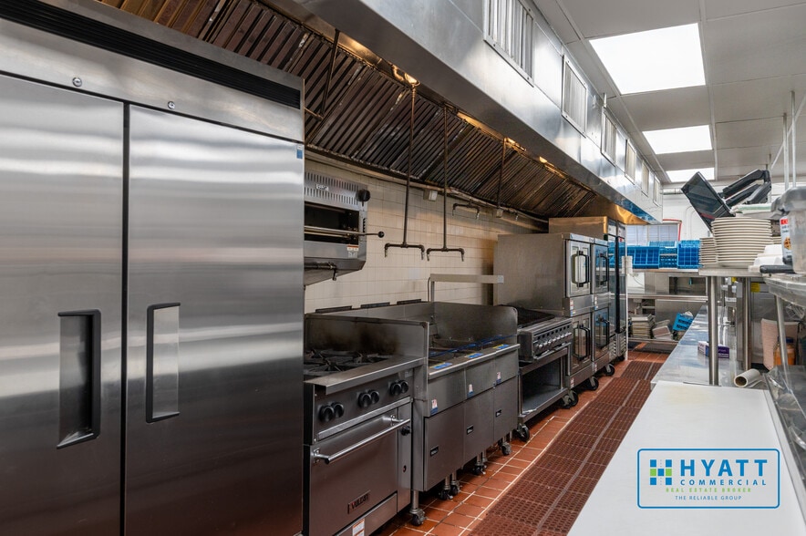 More Photos Of 625 Greenway Rd, Glen Burnie Restaurant For Sale