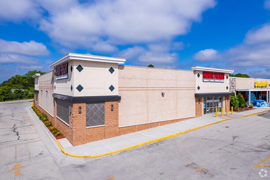 More Photos Of 3424-3506 Kohler Memorial Dr, Sheboygan General Retail For Lease