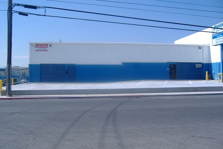 More Photos Of 3977 W Oquendo Rd, Las Vegas Warehouse For Lease