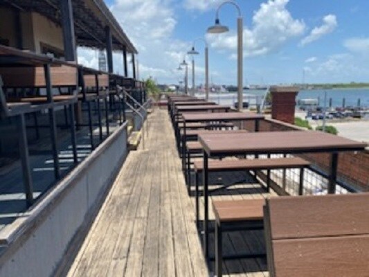 More Photos Of 111 23rd St, Galveston Bar For Lease