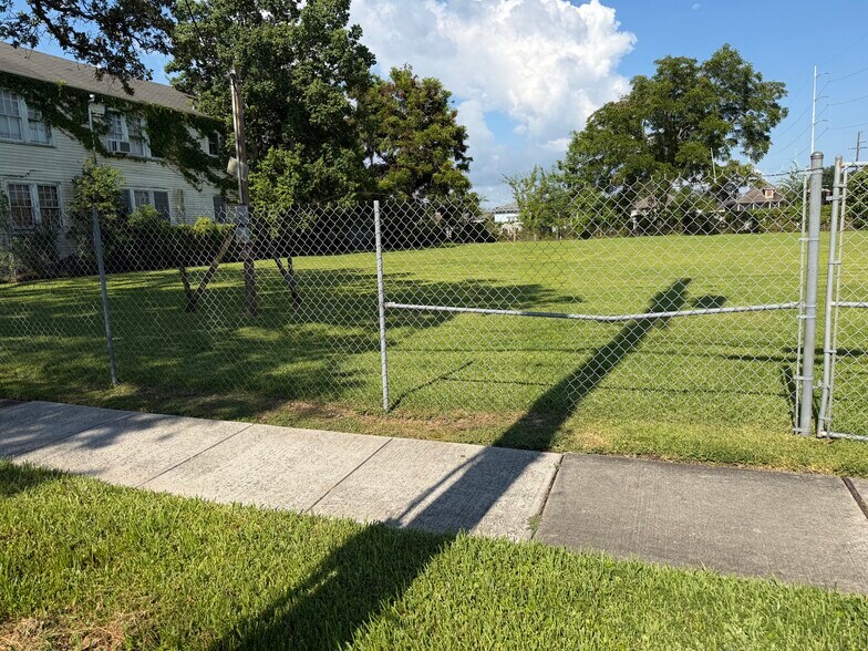 More Photos Of 4338 Elysian Fields Ave, New Orleans Land For Sale