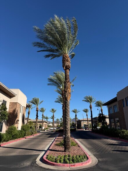 More Photos Of 2843 St Rose Pky, Henderson Medical For Lease