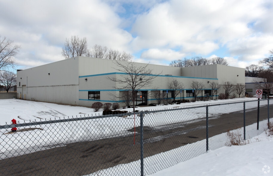 Primary Photo Of 29370 John R Rd, Madison Heights Manufacturing For Lease