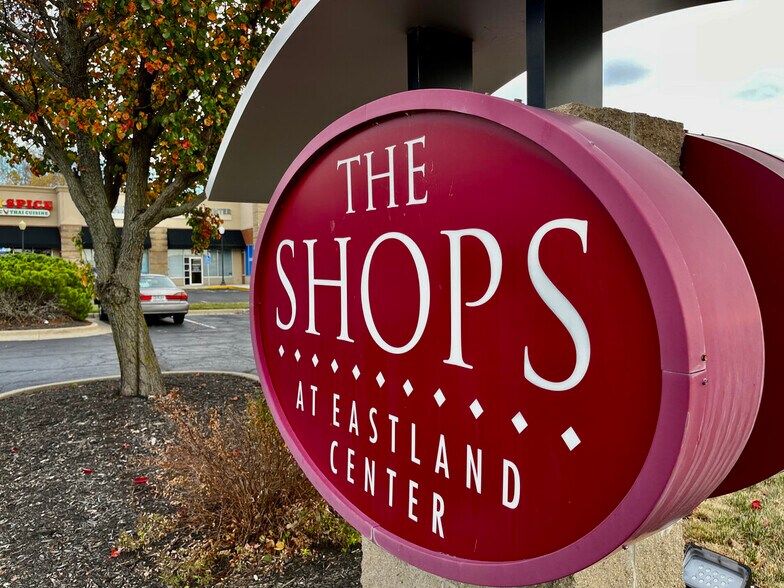 More Photos Of 18931 E Valley View Pky, Independence Storefront Retail Office For Lease