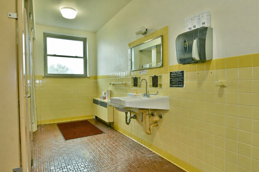 More Photos Of 175 B Laird Ave, Warren Schools For Sale
