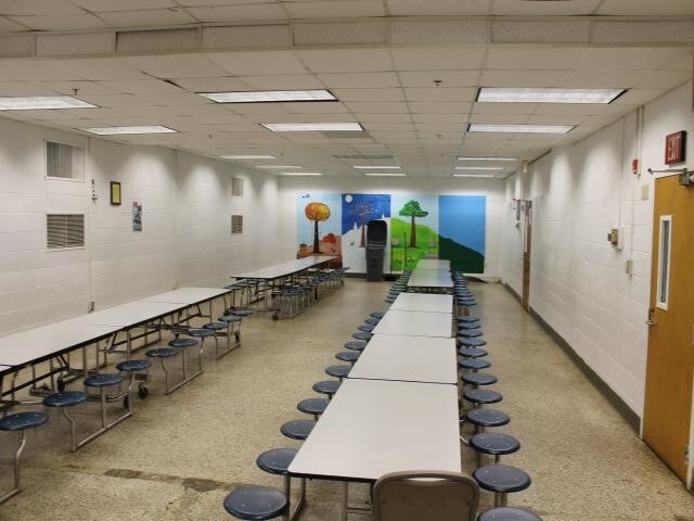 More Photos Of 300 Cherokee St, Americus Schools For Lease