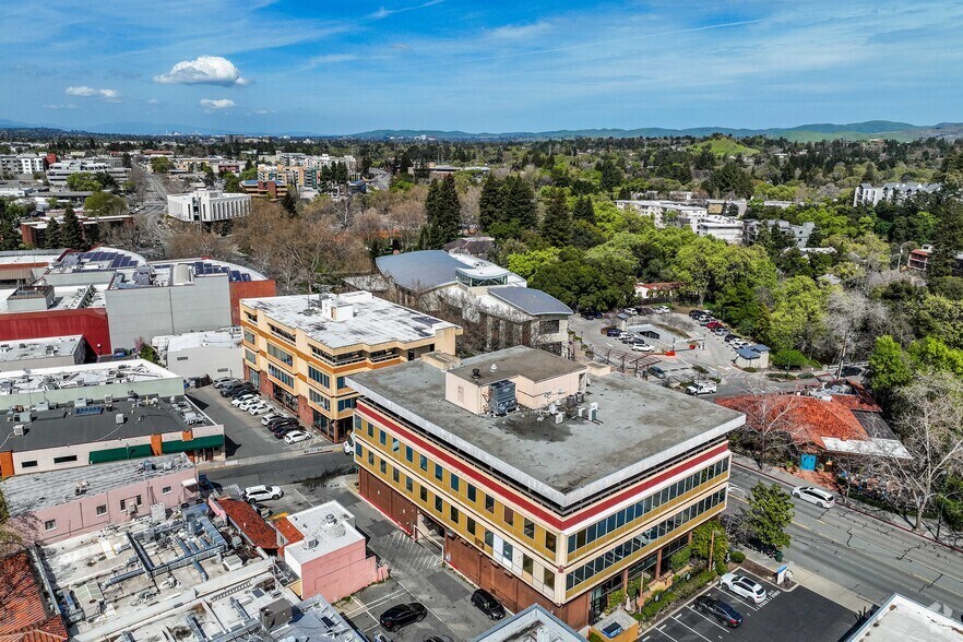 More Photos Of 1475 N Broadway, Walnut Creek Office For Lease