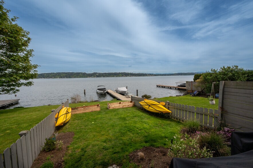 More Photos Of 8716 Sand Point Way NE, Seattle Apartments For Sale