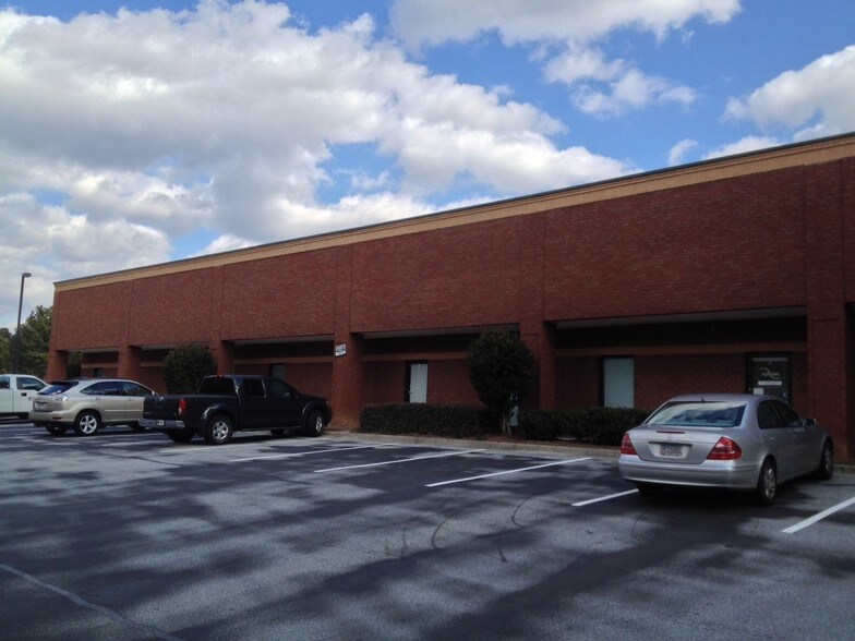 More Photos Of 3750 Hewatt Ct, Snellville Warehouse For Lease