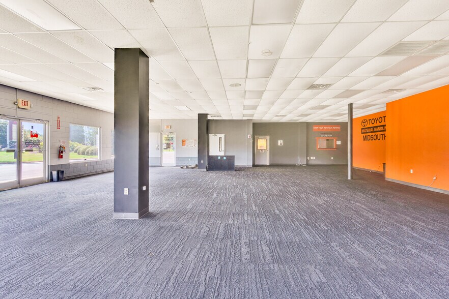 More Photos Of 2005 Riverside Dr, Chattanooga Industrial For Lease