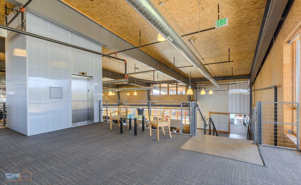More Photos Of 101 S Taylor Ave, Louisville Warehouse For Lease