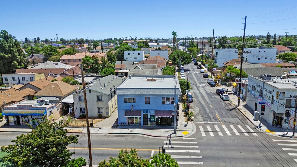 More Photos Of 2922-2924 E Maple Ave, Los Angeles Storefront Retail Residential For Sale
