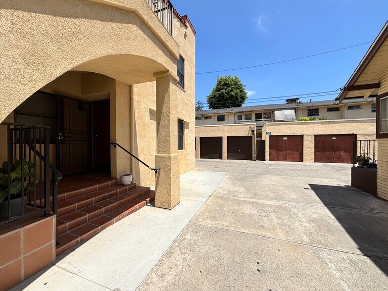 More Photos Of 921 N Lacy St, Santa Ana Apartments For Sale