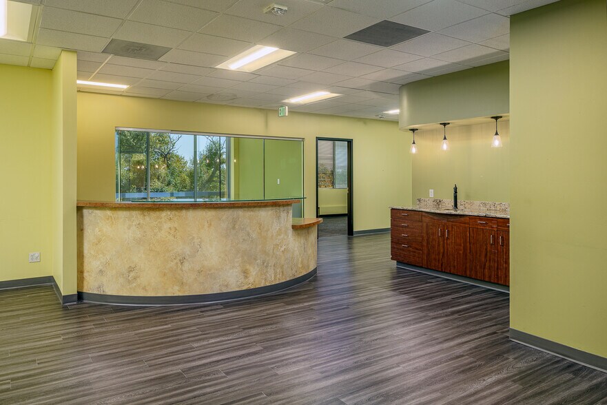 More Photos Of 3630 Sinton Rd, Colorado Springs Office For Lease