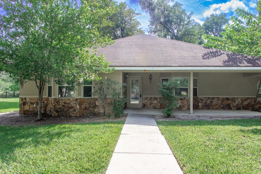 More Photos Of 3255 SE 3rd Ave, Ocala Office Residential For Sale