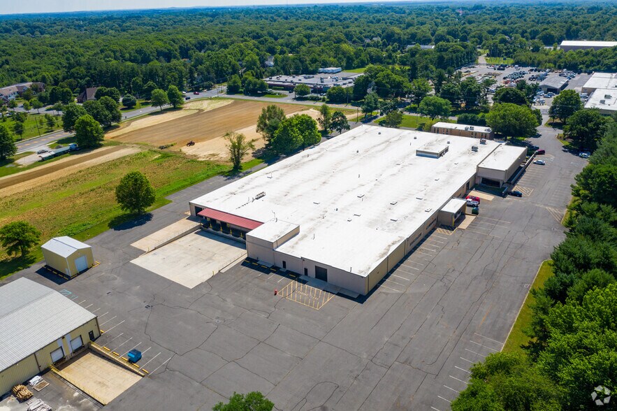 More Photos Of 365 New Albany Rd, Moorestown Light Distribution For Lease