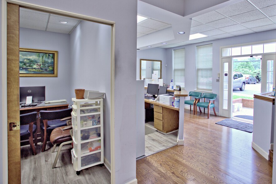 More Photos Of 7002 Little River Tpke, Annandale Office For Lease