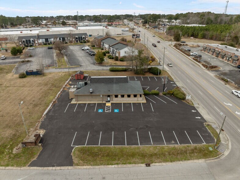 More Photos Of 1301 Gum Branch Rd, Jacksonville Restaurant For Sale