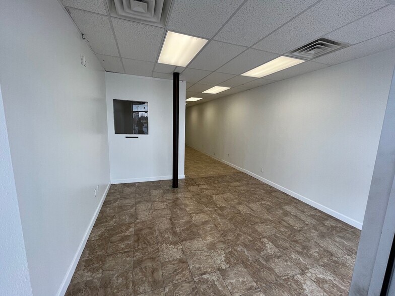 More Photos Of 1535 Spring Cypress Rd, Spring Storefront For Lease