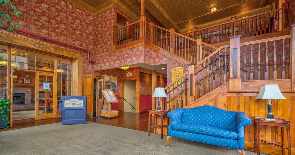 More Photos Of 23 N Leroux St, Flagstaff Hotel For Sale