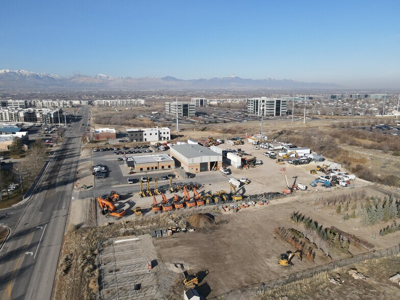 More Photos Of 132 W 13490 S, Draper Service For Sale