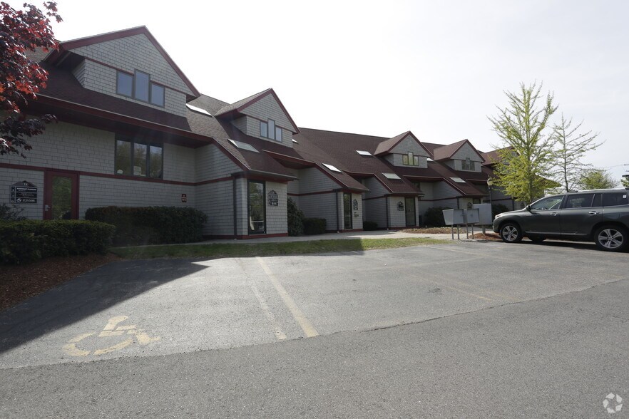 More Photos Of 1 Park Ave, Hampton Loft Creative Space For Sale