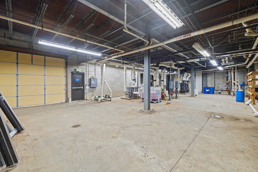 More Photos Of 4411 Washington Ave, Evansville Medical For Sale