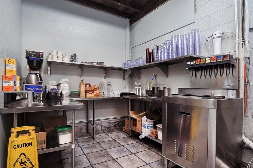 More Photos Of 720 E 50 Hwy, Salida Restaurant For Sale