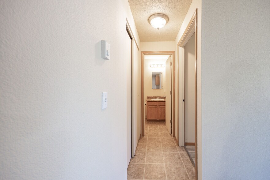 More Photos Of 1100-1105 S Pearl St, Centralia Apartments For Sale