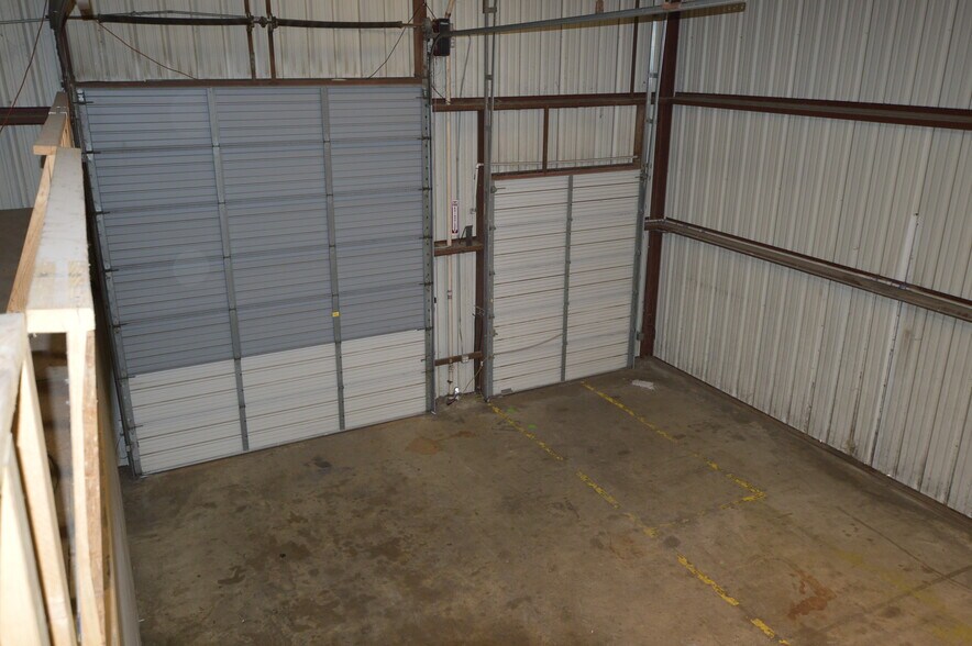 More Photos Of 4951 Grisham Dr, Rowlett Manufacturing For Lease