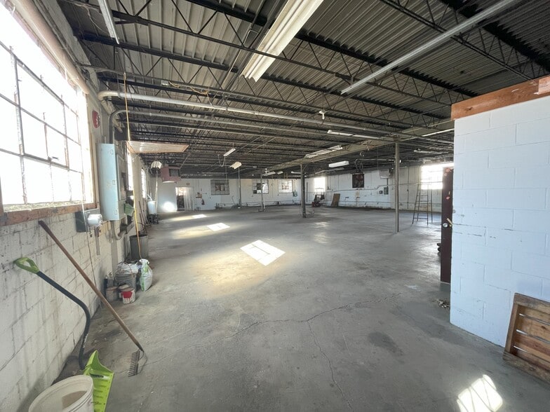 More Photos Of 4780 Briar Rd, Cleveland Manufacturing For Lease