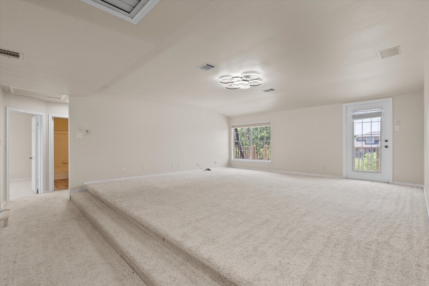 More Photos Of 201 Covala Dr, Cedar Park Specialty For Sale
