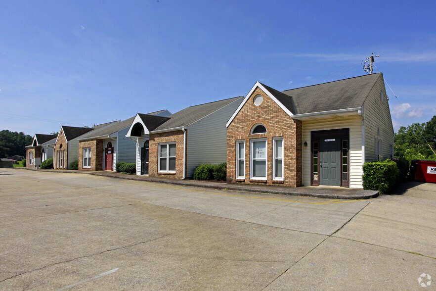 More Photos Of 4230-4244 McFarland Blvd, Northport Office For Lease