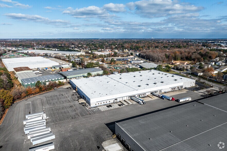 More Photos Of 1920 Campostella Rd, Chesapeake Distribution For Lease
