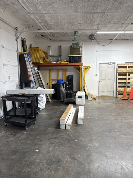 More Photos Of 12810 Century Dr, Stafford Showroom For Lease
