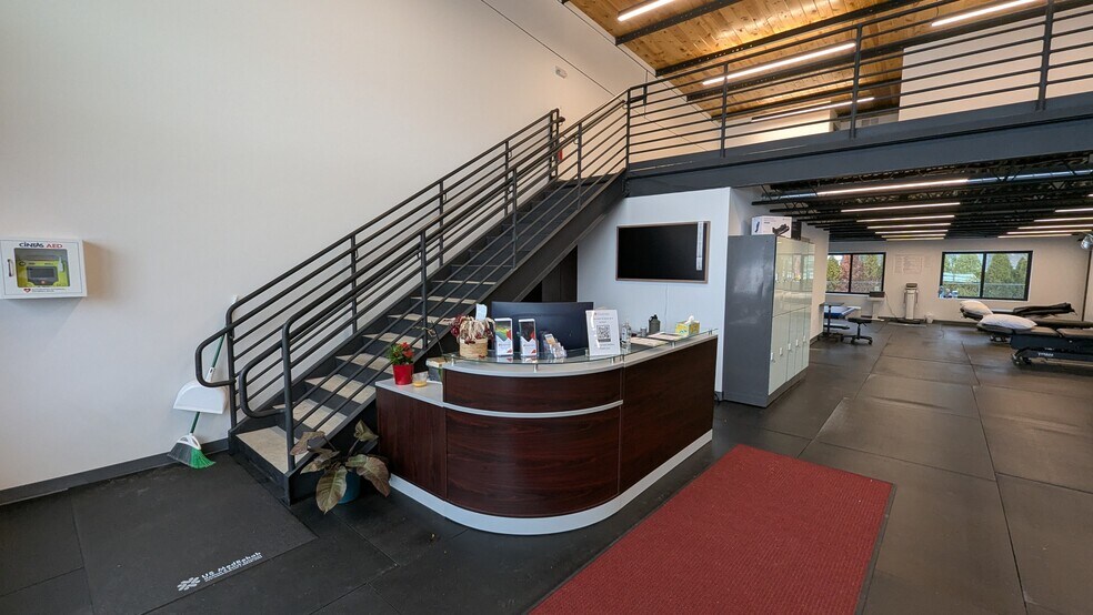 More Photos Of 707 Parsons Rd, Traverse City Storefront Retail Office For Lease