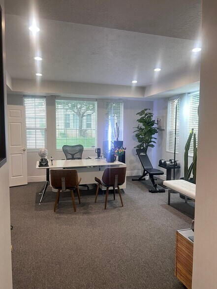 More Photos Of 9537 S 700 E, Sandy Office For Lease