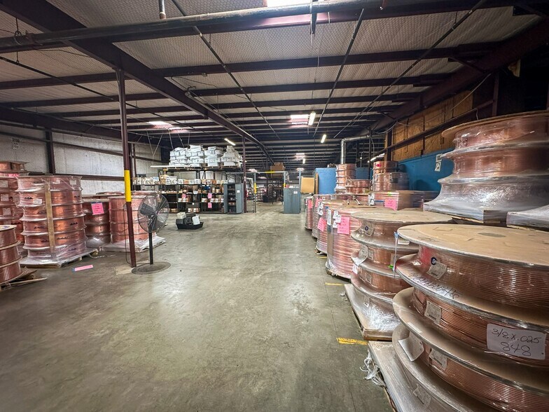 More Photos Of 101 Anvil St, Jacksonville Warehouse For Sale