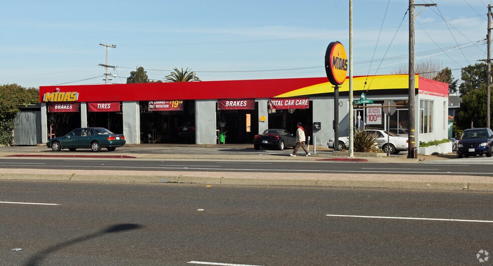 Primary Photo Of 700 El Camino Real, San Bruno Auto Dealership For Lease