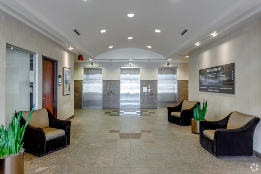 More Photos Of 12980 Metcalf Ave, Overland Park Unknown For Lease