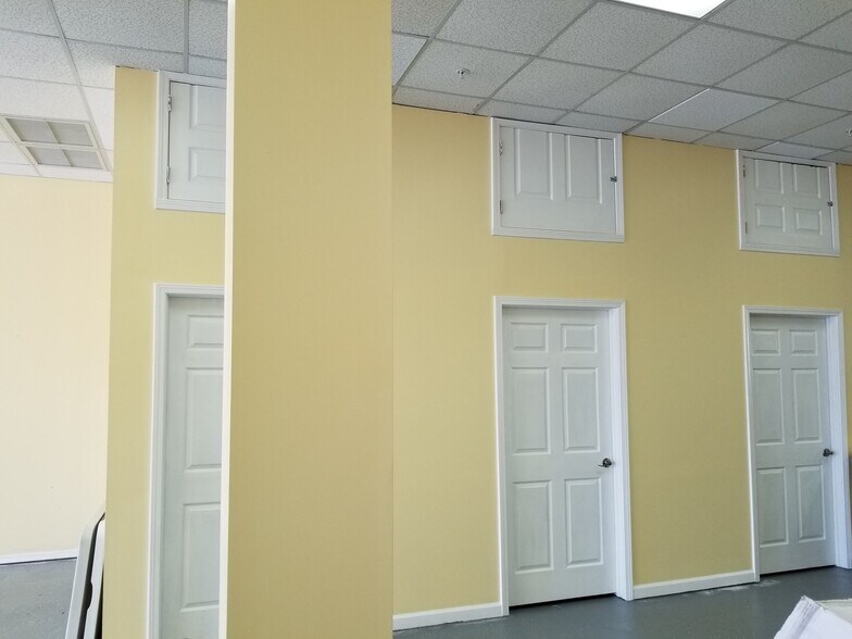 More Photos Of 6972 Main St, Lithonia Storefront For Sale