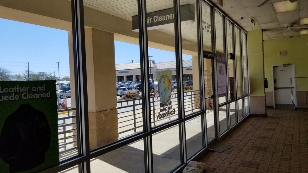 More Photos Of 7500-7558 Annapolis Rd, Lanham Unknown For Lease