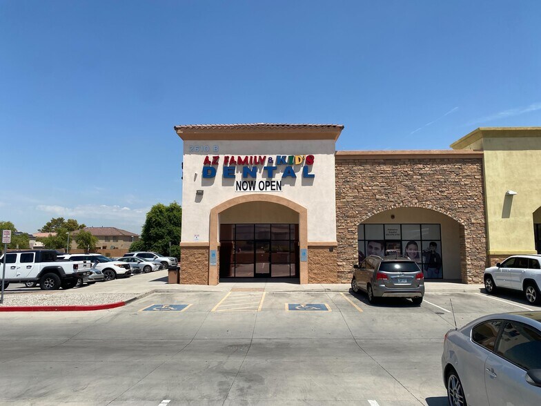 More Photos Of 2610 W Baseline Rd, Phoenix Storefront Retail Office For Lease