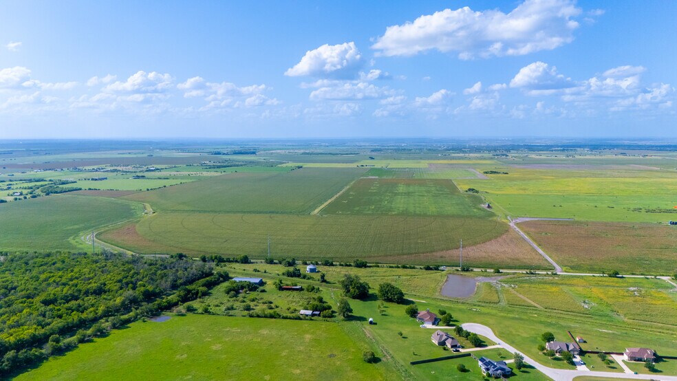 More Photos Of 1543 County Road 6710, Lytle Land For Sale