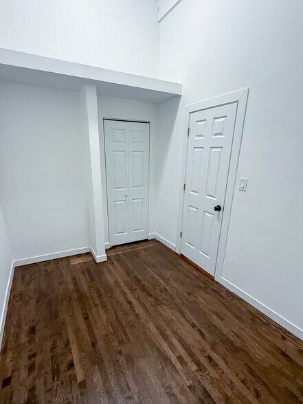 More Photos Of 8714 S Commercial Ave, Chicago Multifamily For Sale