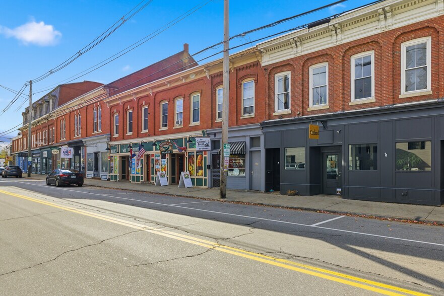 More Photos Of 275 Main St, South Berwick Storefront For Sale